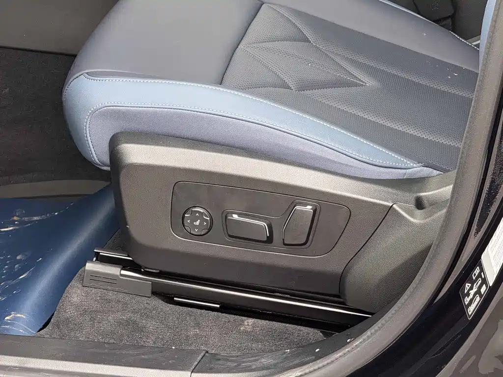 BMW X3 2025 xDrive30L Exclusive M Sports Package купить на сайте DeffCars