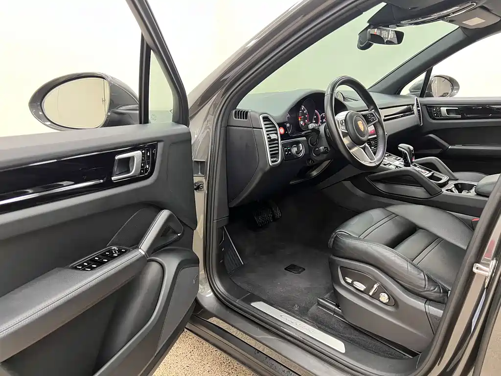 Cayenne 2019 Cayenne 3.0T купить на сайте DeffCars
