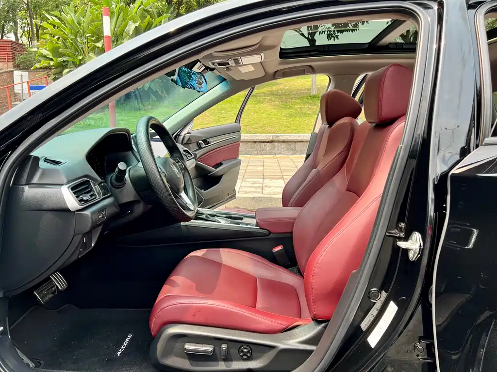 Accord 2022 260TURBO Magic Night Premium Edition купить на сайте DeffCars