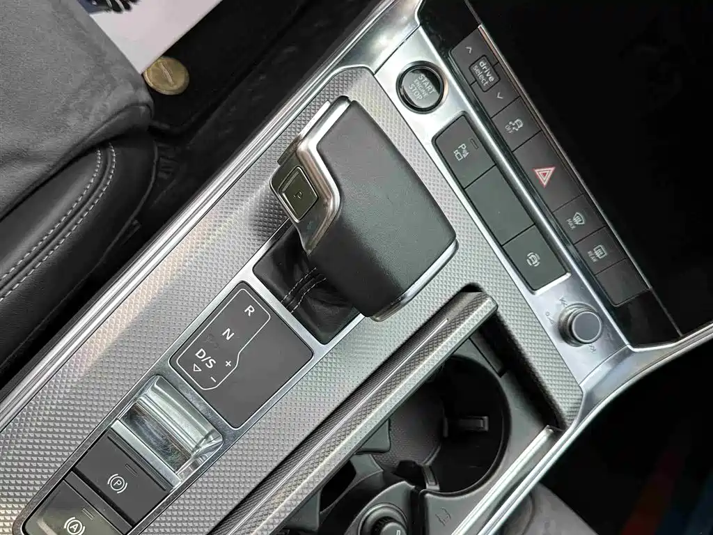 Audi A6L 2021 40 TFSI luxury and dynamic model купить на сайте DeffCars