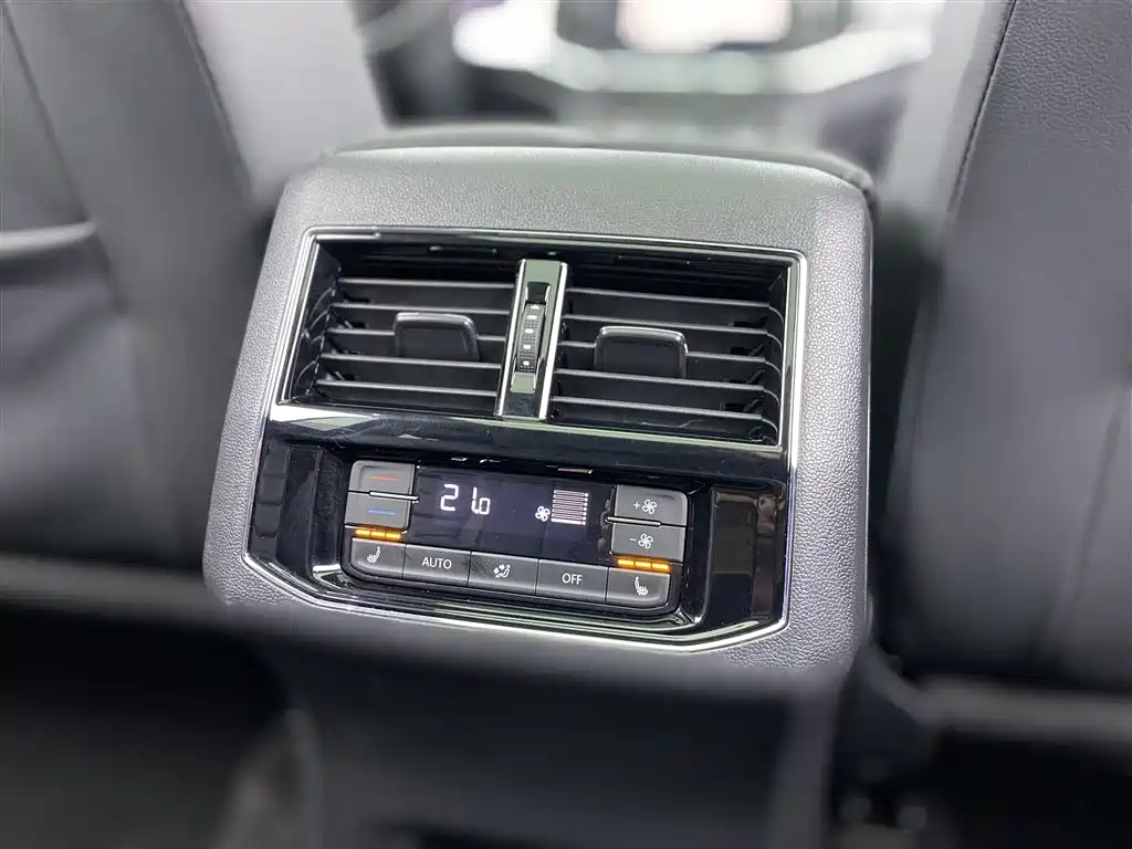 Touron 2020 380TSI four-wheel drive luxury version National V купить на сайте DeffCars