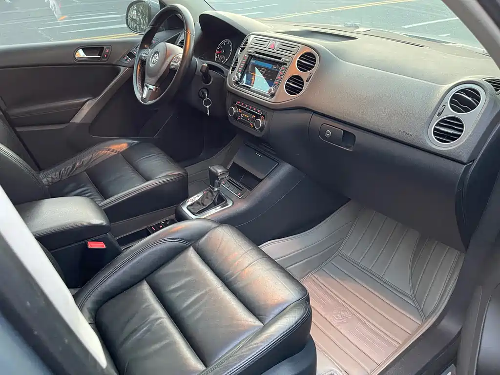 Tiguan 2010 2.0TSI automatic four-wheel drive elite version купить на сайте DeffCars