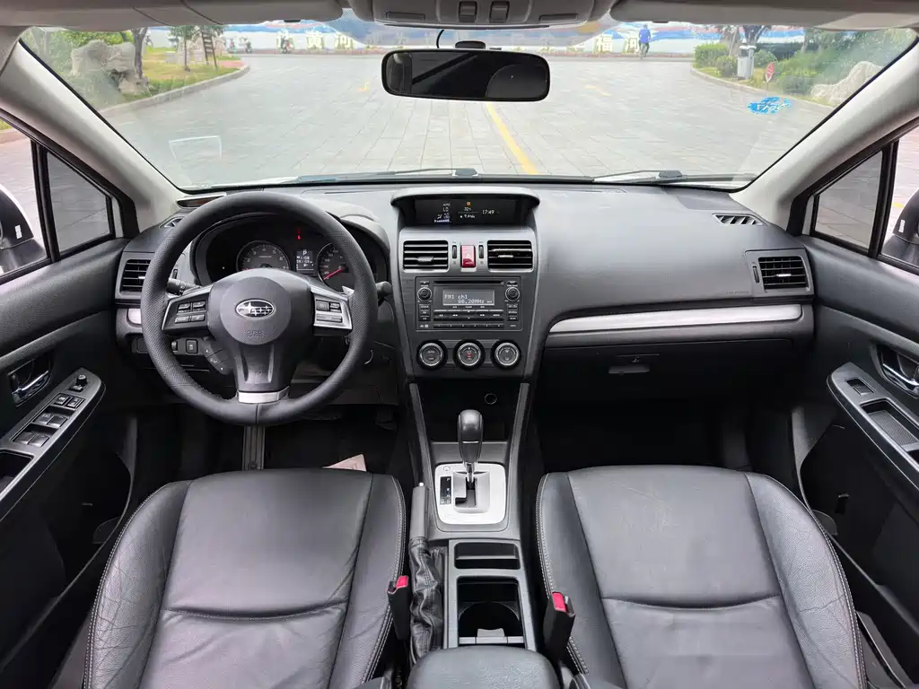 Subaru XV 2012款 2.0i 精英版 купить на сайте DeffCars