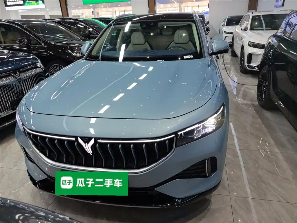 Lantu FREE 2021 four-wheel drive pure electric first commemorative edition exclusive luxury package купить на сайте DeffCars