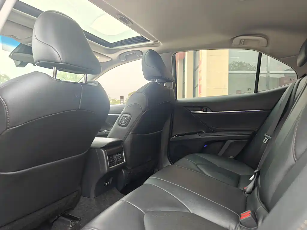 Camry 2021 2.0G Deluxe Edition купить на сайте DeffCars