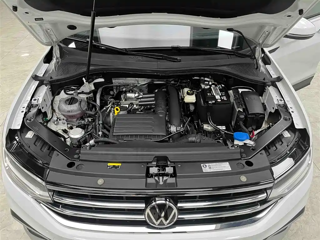 Tiguan L 2023 280TSI automatic two-wheel drive Chaochuang limited edition купить на сайте DeffCars