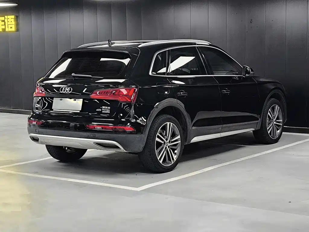 Audi Q5L 2020 45 TFSI exclusive and elegant model купить на сайте DeffCars