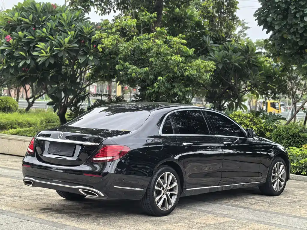 Mercedes-Benz E-Class 2019 E 200 L купить на сайте DeffCars