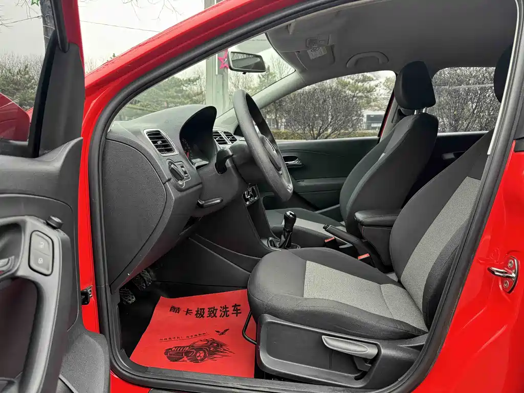 Polo 2014 1.4L manual fashion version купить на сайте DeffCars