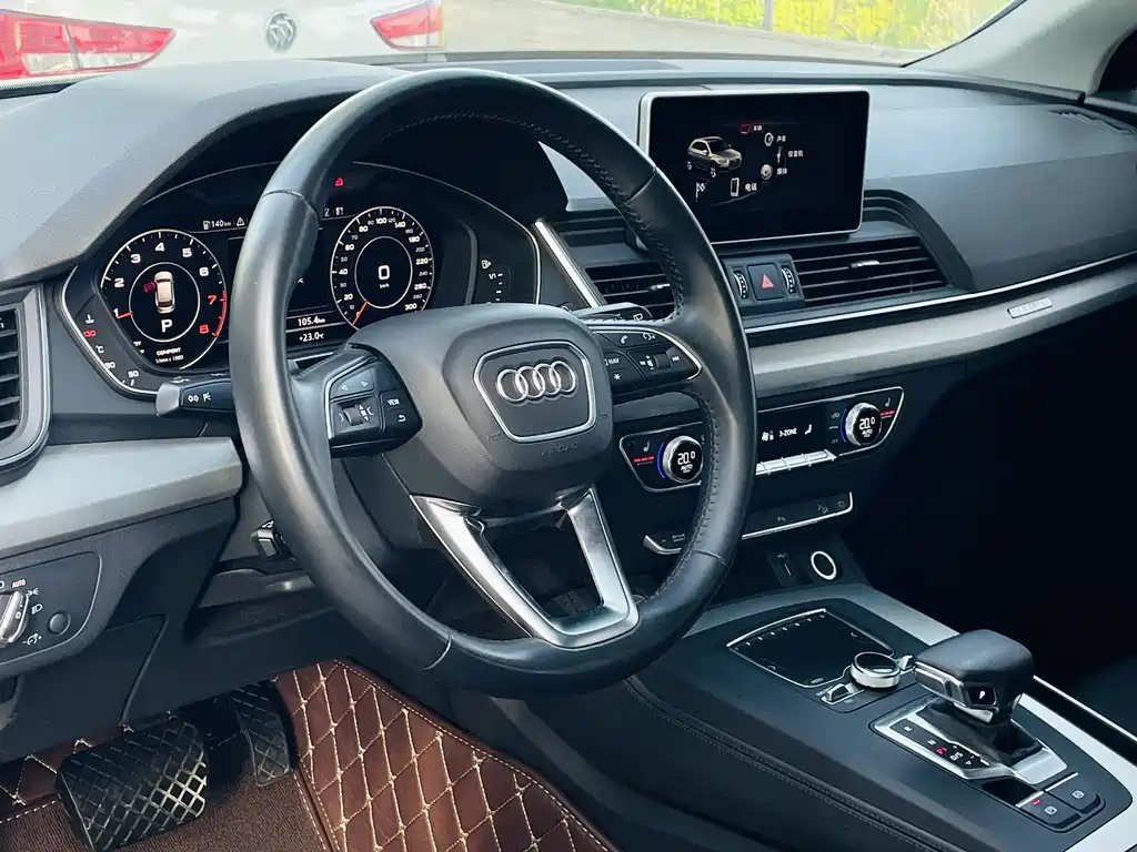 Audi Q5L 2020 40 TFSI enjoys fashionable style купить на сайте DeffCars