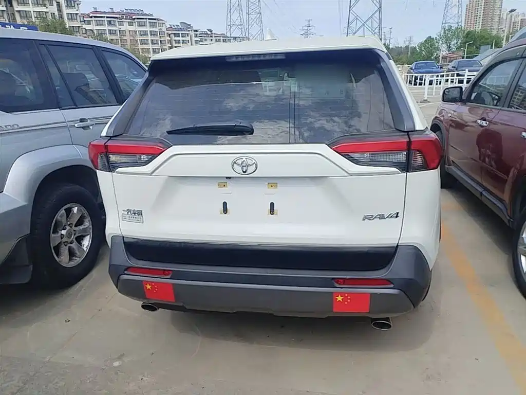 RAV4 Rongfang 2020 2.0L CVT two-wheel drive fashion PLUS version купить на сайте DeffCars