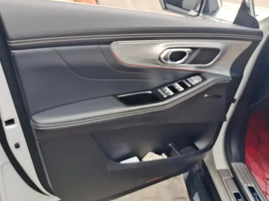 Trumpchi GS8 2022款 领航系列 2.0TGDI 两驱豪华智联版（七座） купить на сайте DeffCars