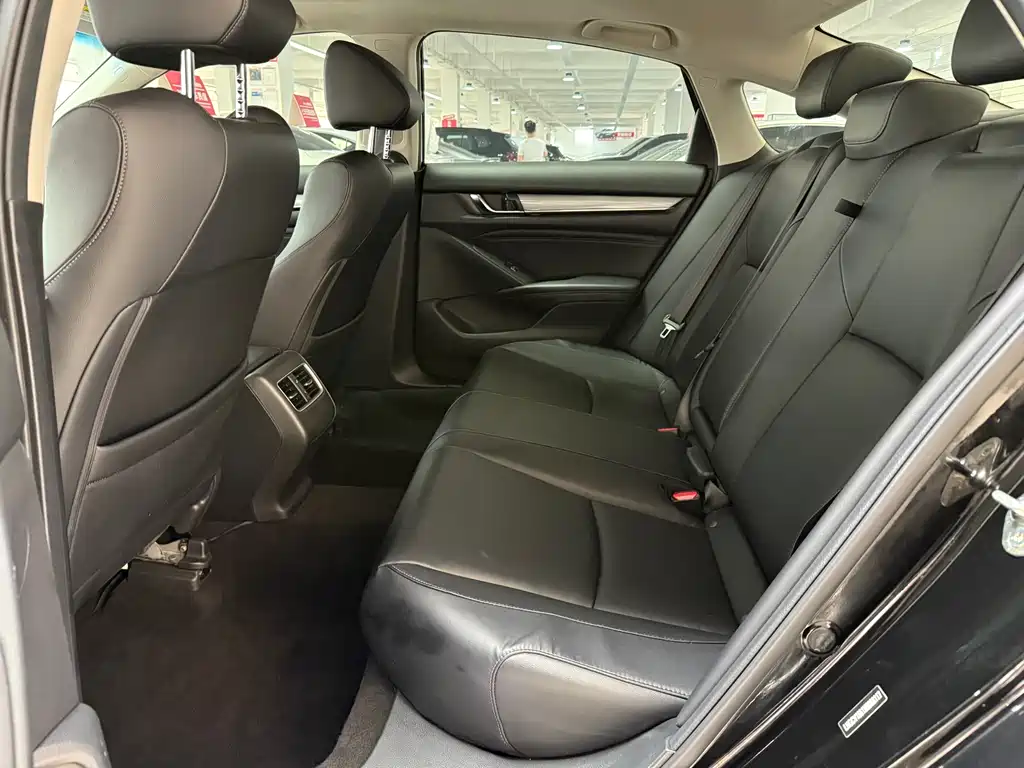Accord 2018 260TURBO Deluxe Edition National V купить на сайте DeffCars