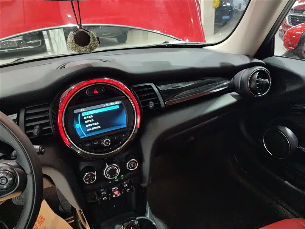 MINI 2019 1.5T ONE PLUS купить на сайте DeffCars