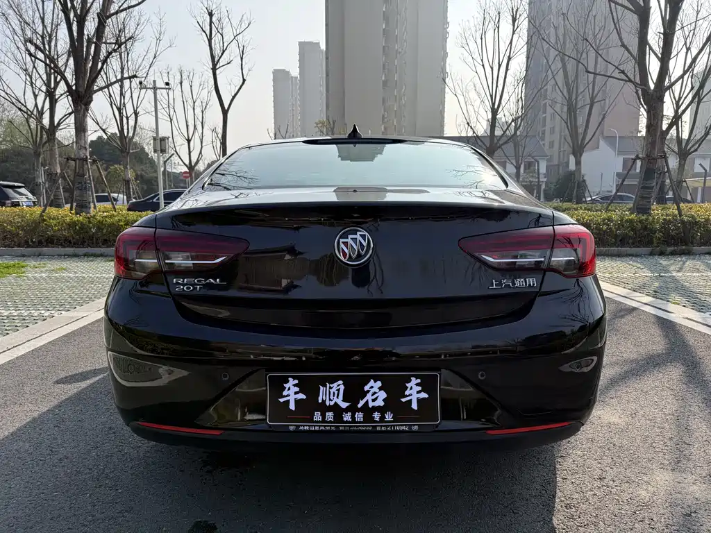 Regal 2019 20T Elite National V купить на сайте DeffCars