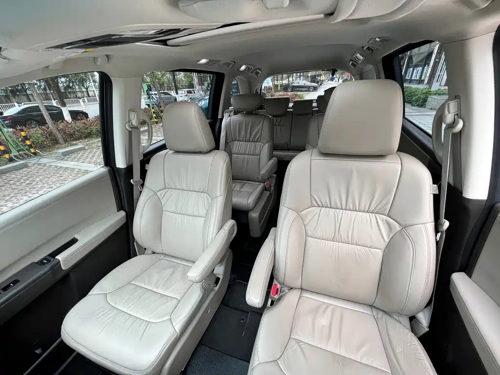 Odyssey 2017 2.4L Deluxe Edition купить на сайте DeffCars