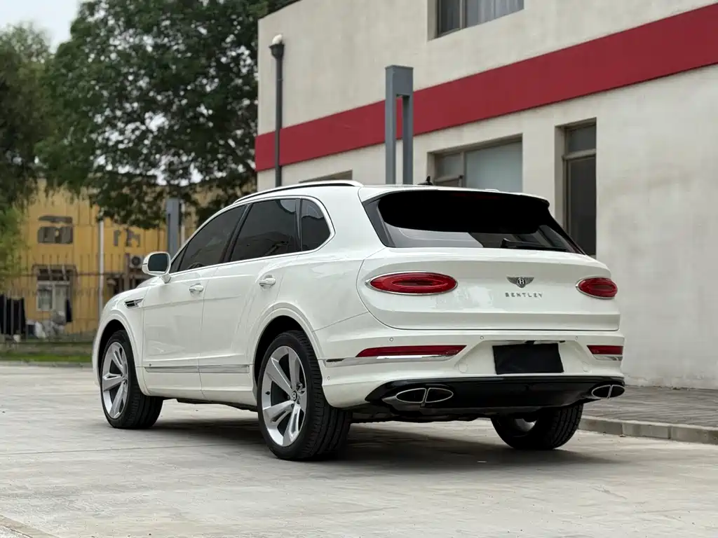 Bentayga 2021 4.0T V8 купить на сайте DeffCars