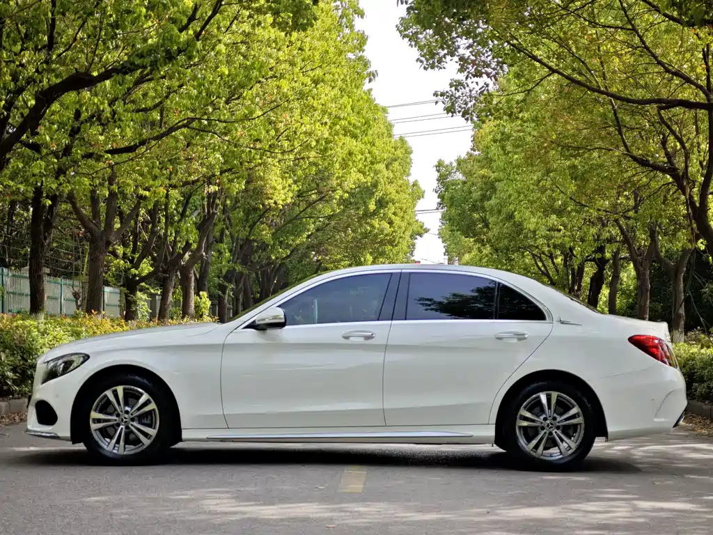 Mercedes-Benz C-Class 2018 C 200 L Sports Edition купить на сайте DeffCars