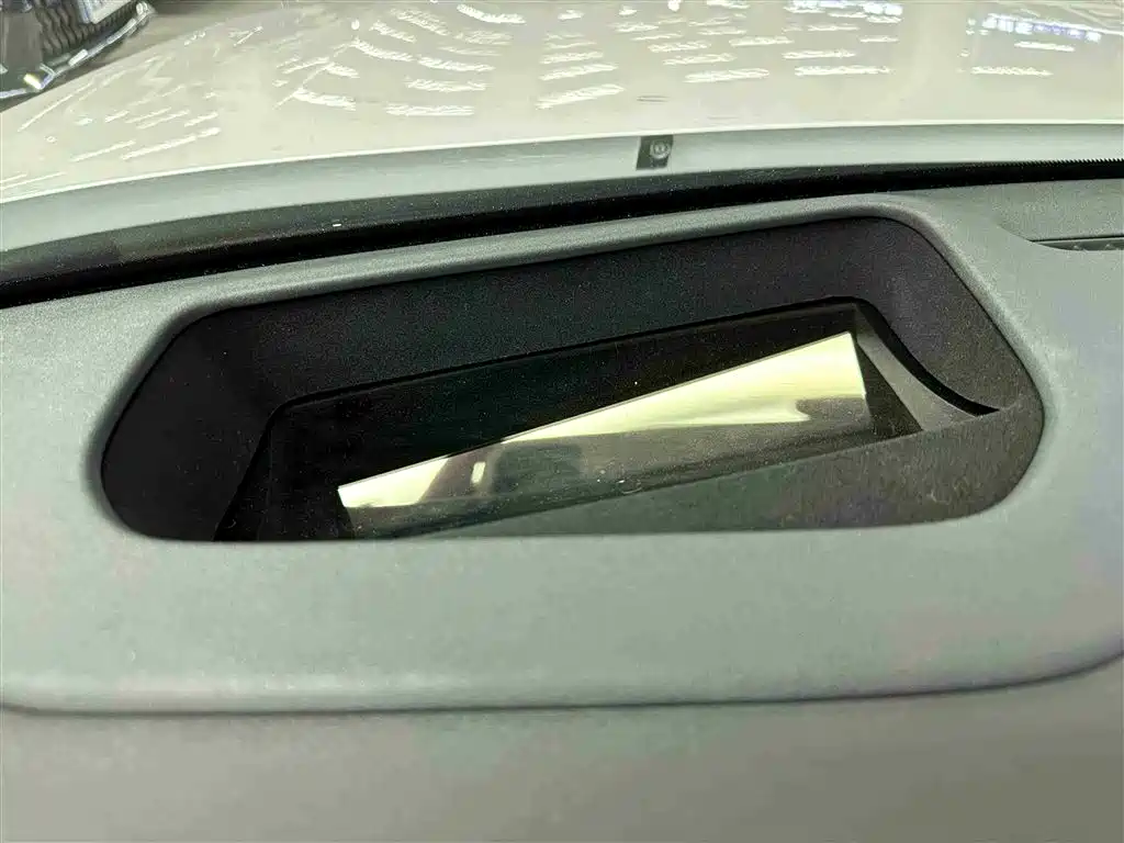Trumpchi Yearning S9 2025 Qiankun UItra 6-seater купить на сайте DeffCars