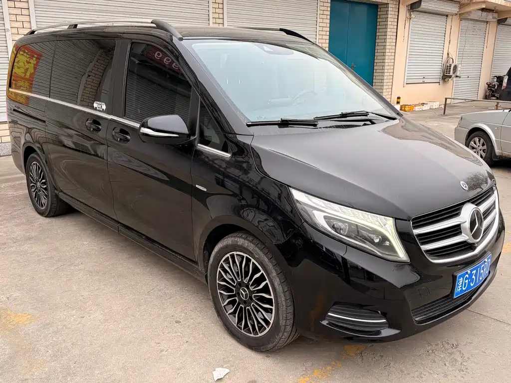 Mercedes-Benz V-Class 2017 V 260 Premium Edition купить на сайте DeffCars