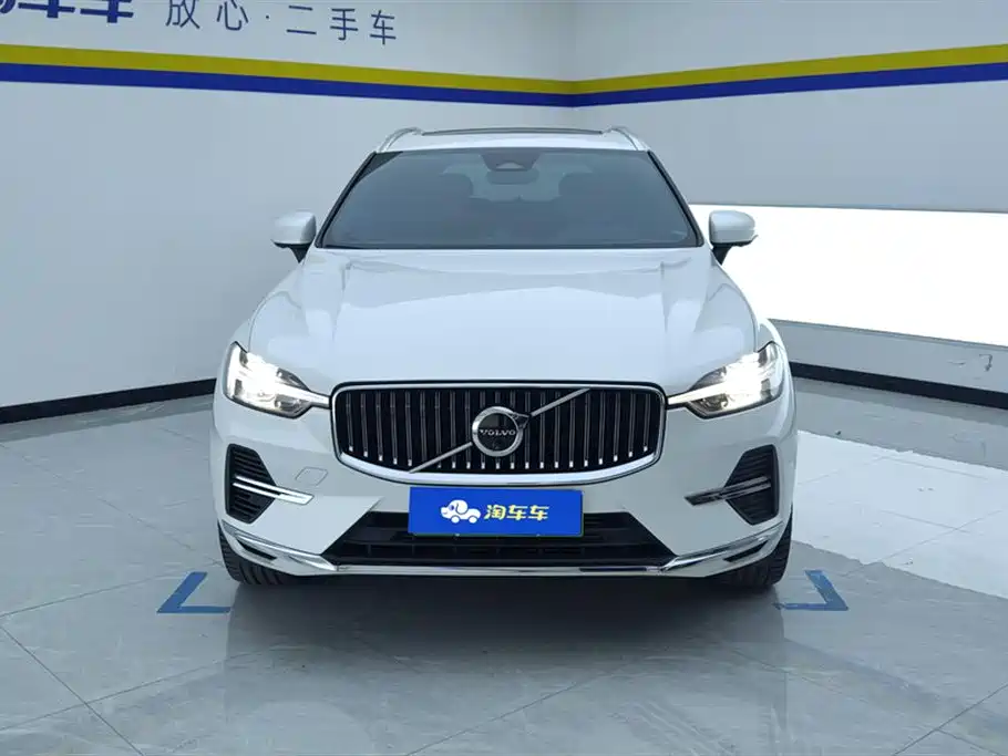 Volvo XC60 plug-in hybrid 2025 plug-in hybrid long-range four-wheel drive Zhiya luxury version купить на сайте DeffCars