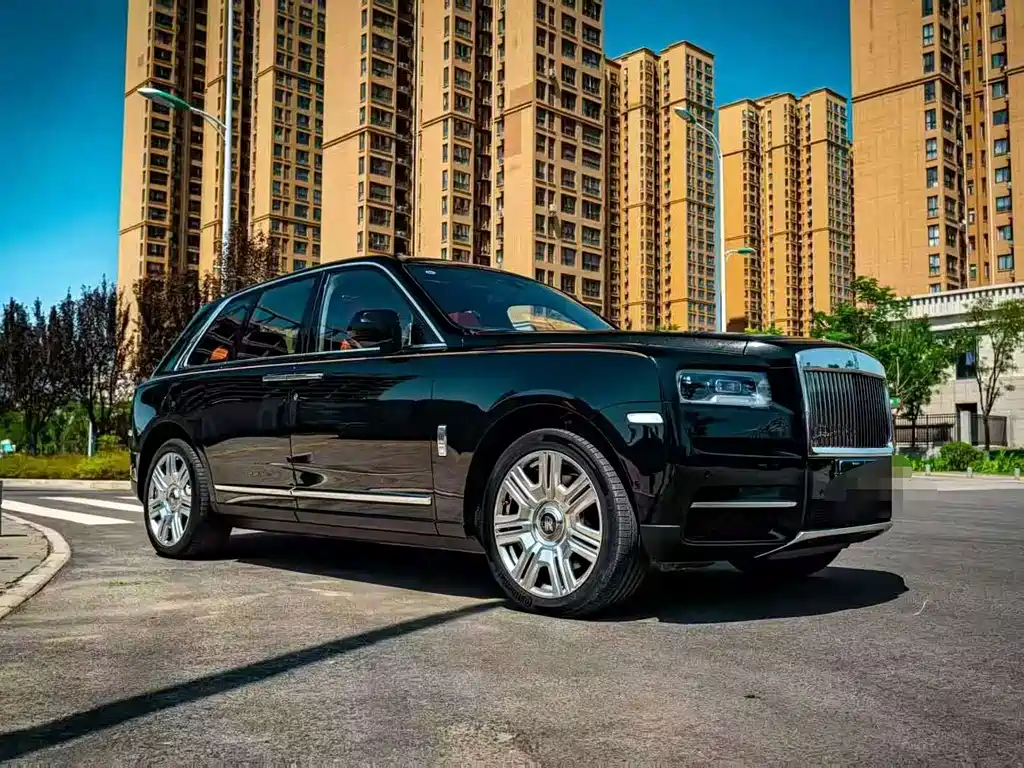 Cullinan 2018 four-seat version купить на сайте DeffCars
