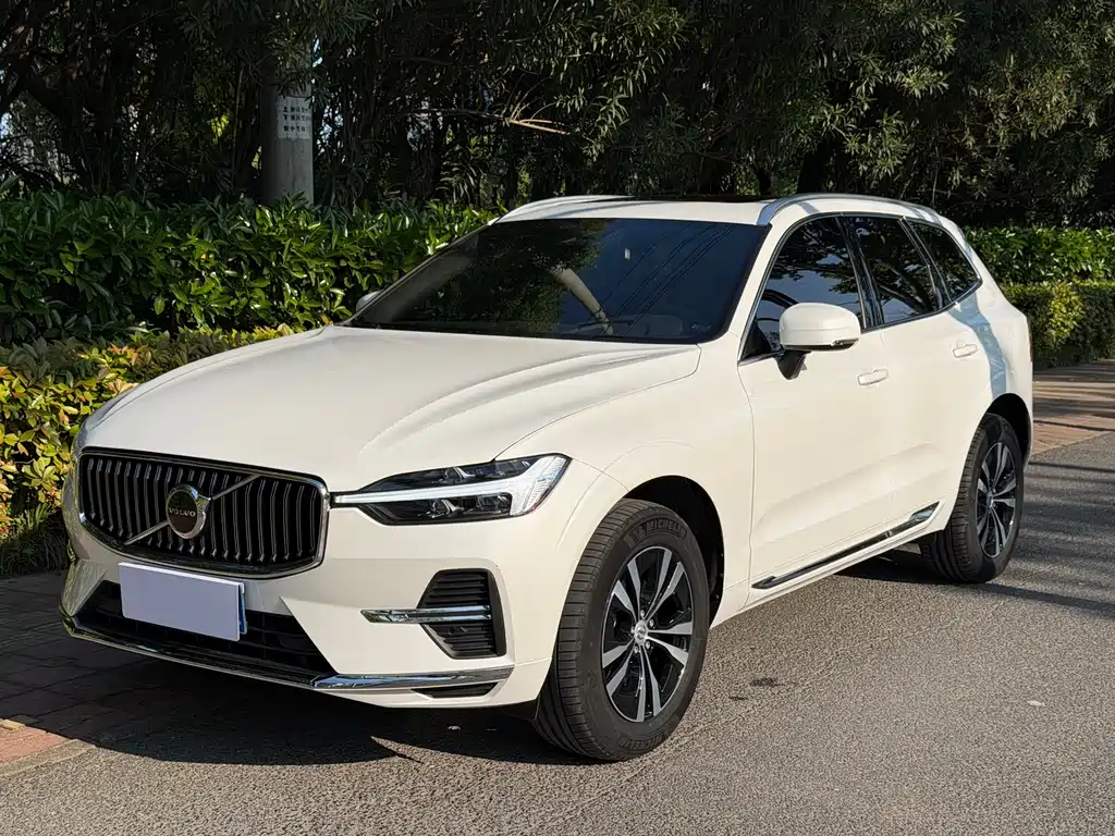 Volvo XC60 2023 B5 four-wheel drive Zhiyi Luxury Edition купить на сайте DeffCars