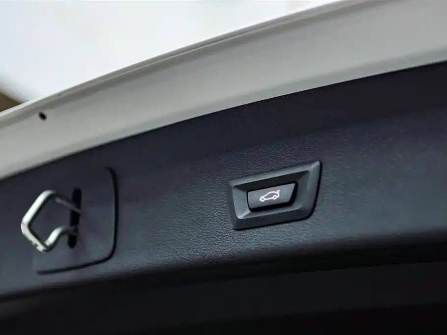 BMW X1 2022 sDrive20Li Fashion Model купить на сайте DeffCars