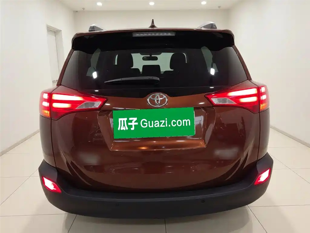 RAV4 Rongfang 2015 2.5L automatic four-wheel drive elite version купить на сайте DeffCars