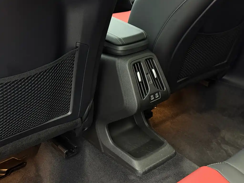 BMW X1 2023 sDrive20Li X Design Package купить на сайте DeffCars