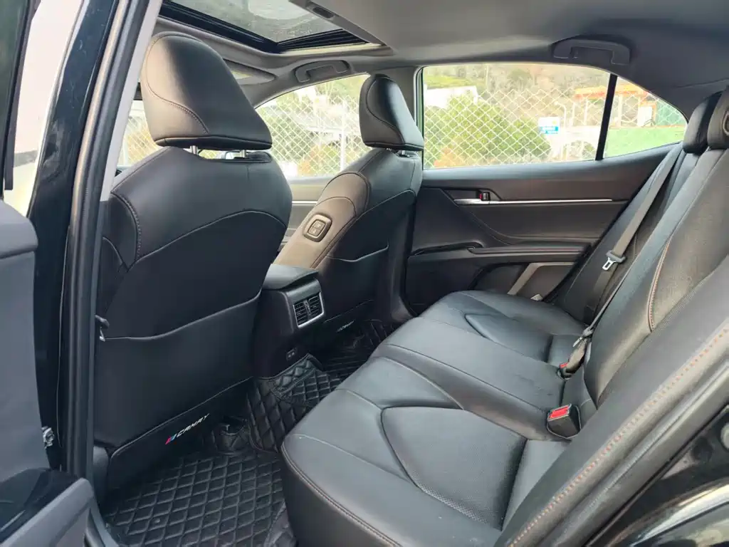Camry 2023 2.0GVP Leading Edition купить на сайте DeffCars