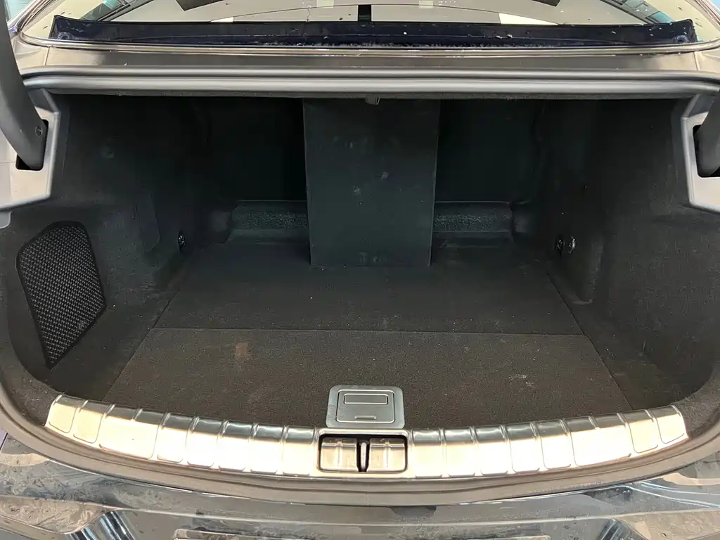 Denza Z9 2024 1100km four-wheel drive Ultra version купить на сайте DeffCars