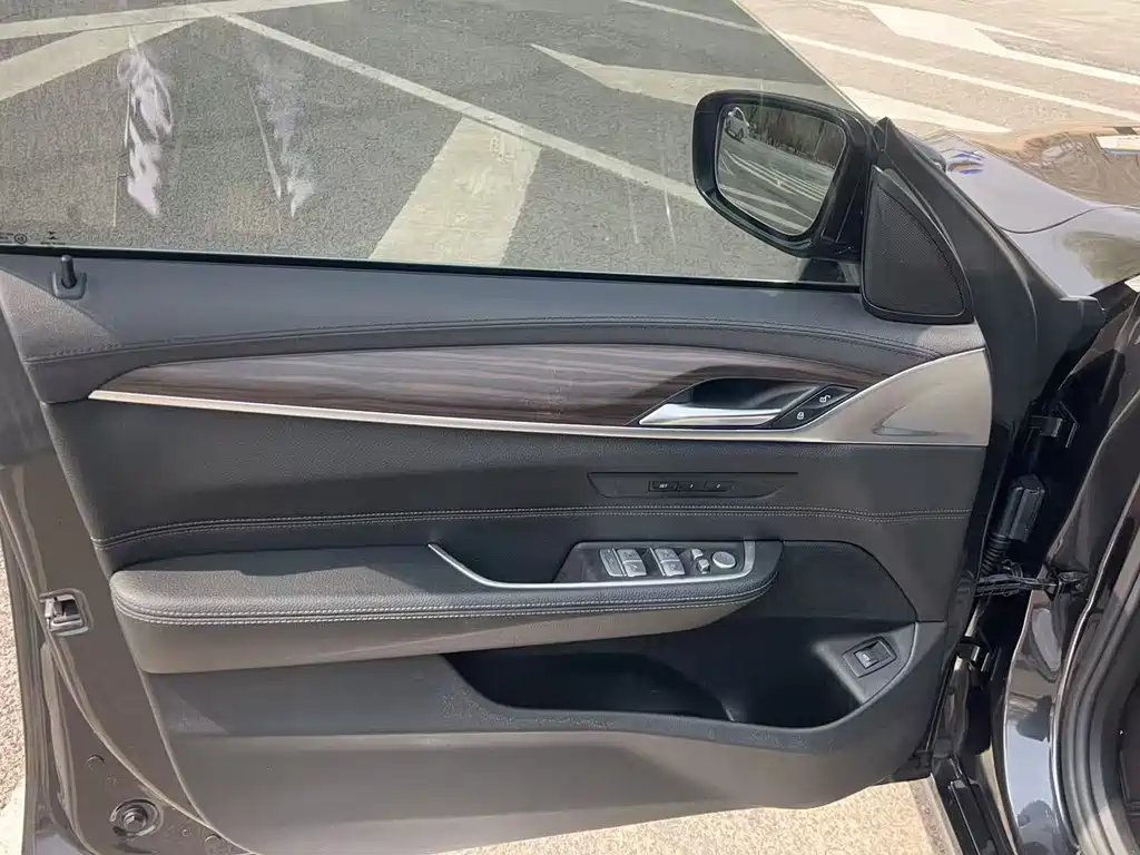 BMW 6 Series GT 2019 630i Luxury Design Package купить на сайте DeffCars