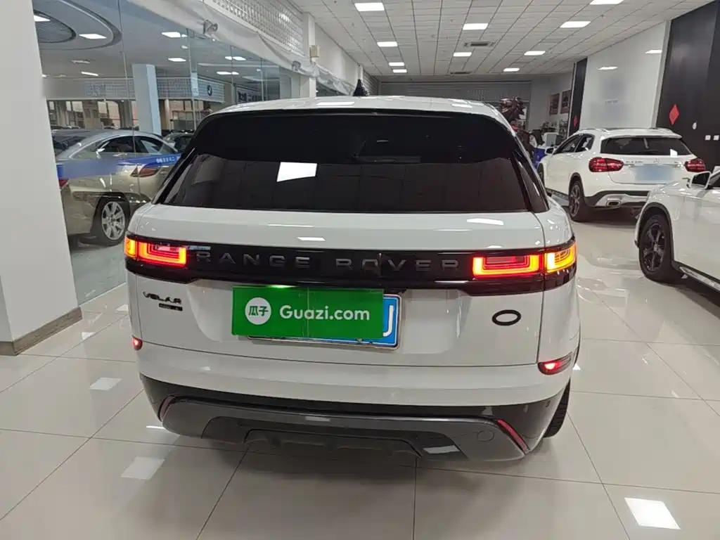 Range Rover Velar 2019 250PS R-DYNAMIC S купить на сайте DeffCars
