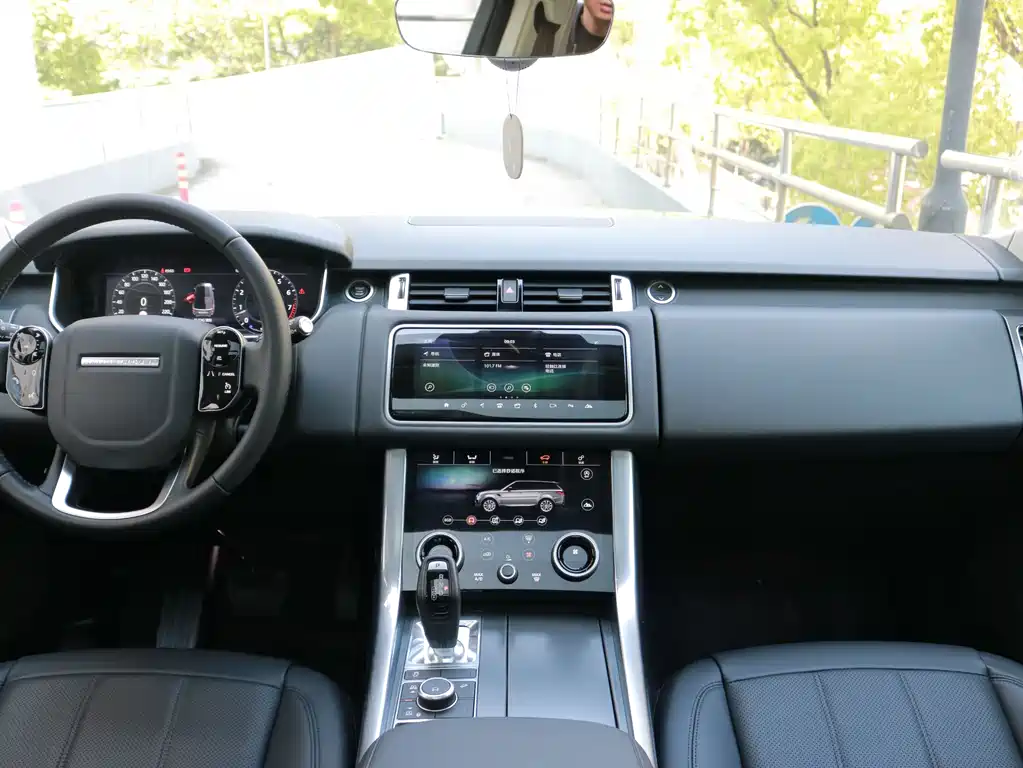 Range Rover Sport 2021 3.0 L6 SE купить на сайте DeffCars