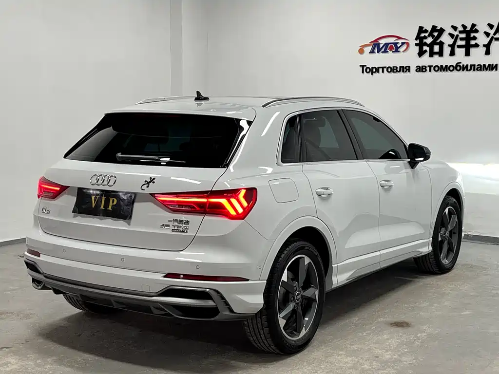 Audi Q3 2022 35 TFSI Fashionable and Dynamic купить на сайте DeffCars