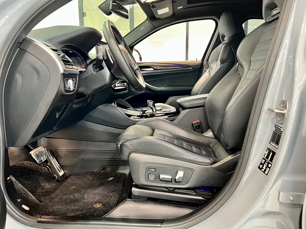 BMW X4 M40i 2022 M40i купить на сайте DeffCars