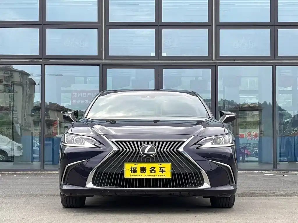 Lexus ES 2018 200 Excellence Edition National V купить на сайте DeffCars