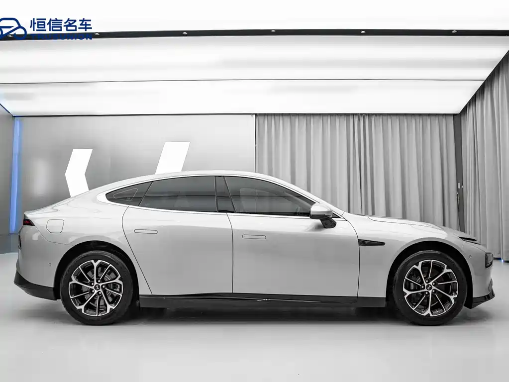 Xpeng P7 2022 model 625E купить на сайте DeffCars