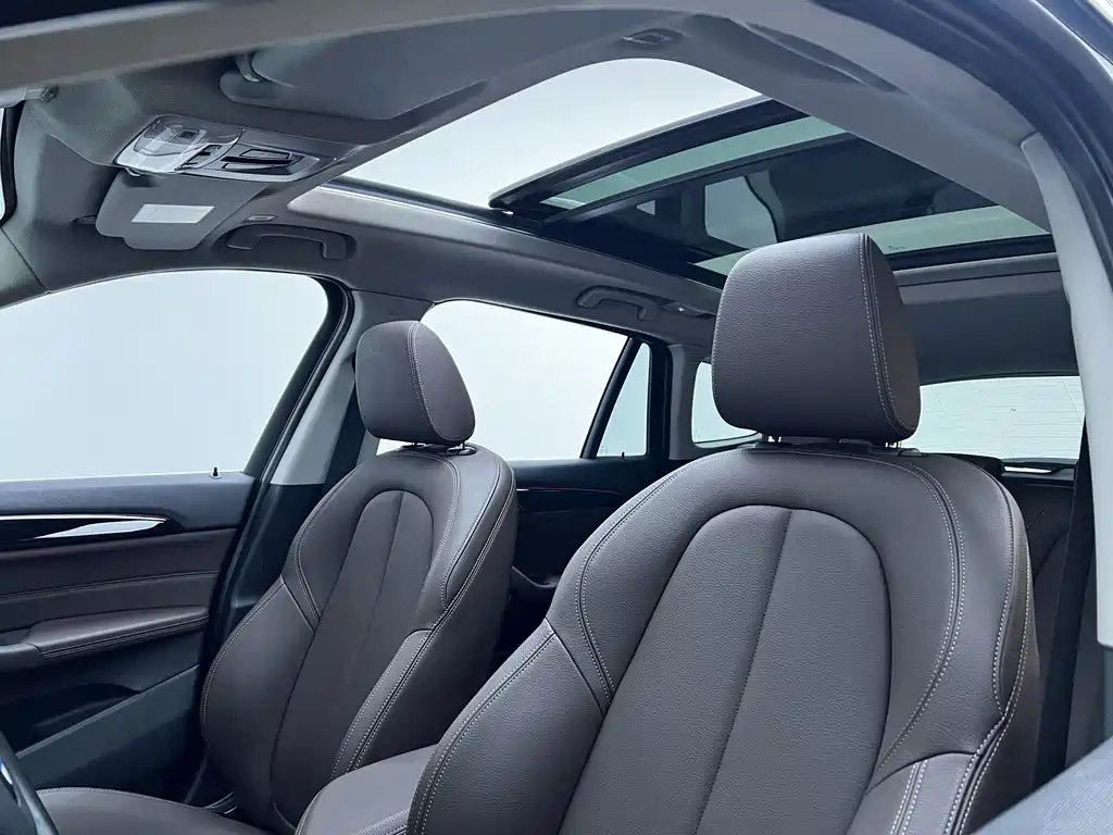 BMW X1 2020 sDrive20Li Exclusive Model купить на сайте DeffCars