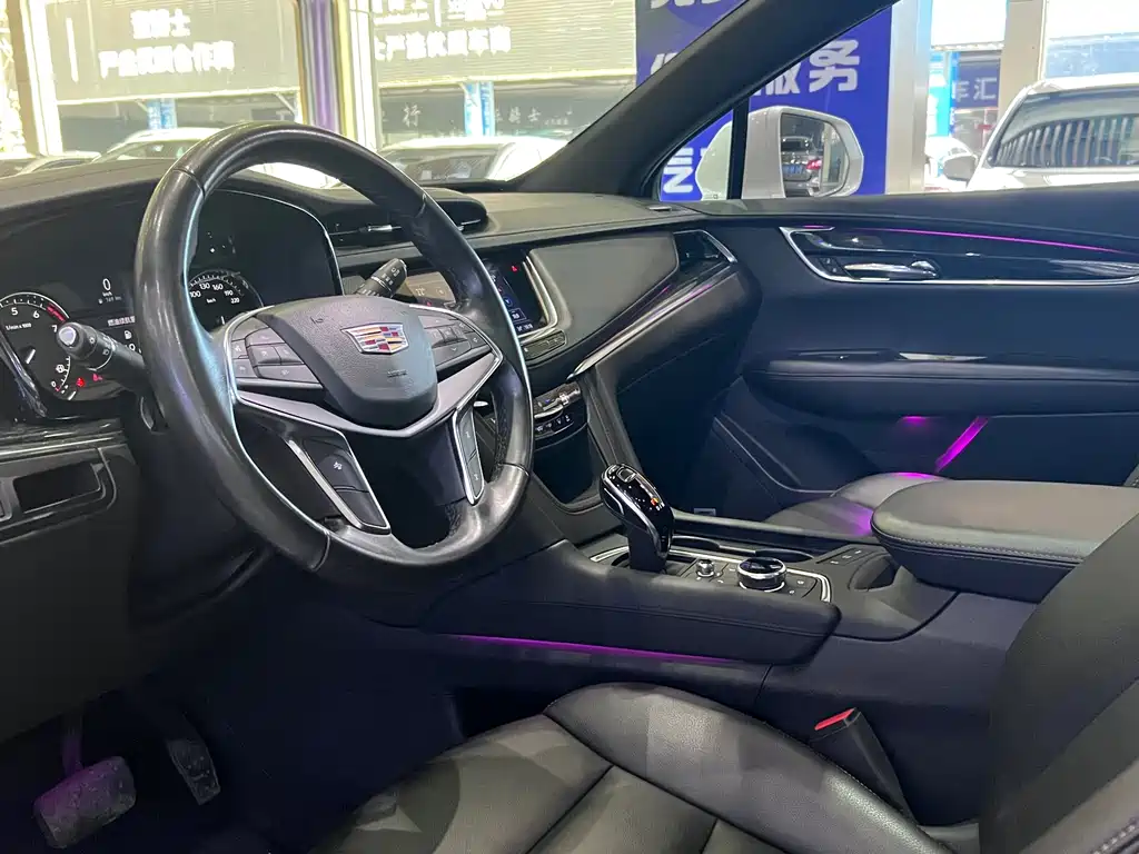 Cadillac XT5 2021 2.0T two-wheel drive luxury model купить на сайте DeffCars