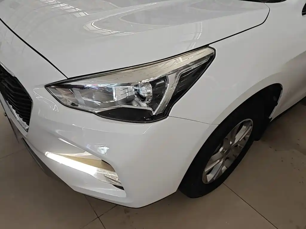 HAVAL M6 2017款 1.5T 自动两驱精英型 купить на сайте DeffCars