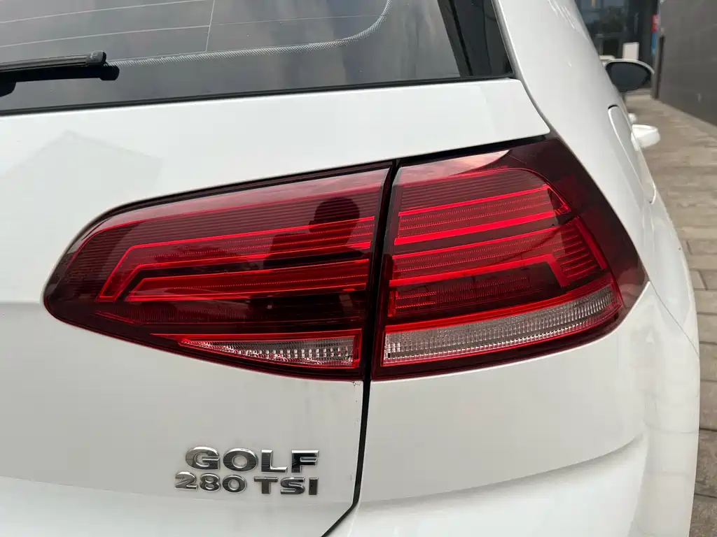 Golf 2020 280TSI DSG comfort model купить на сайте DeffCars