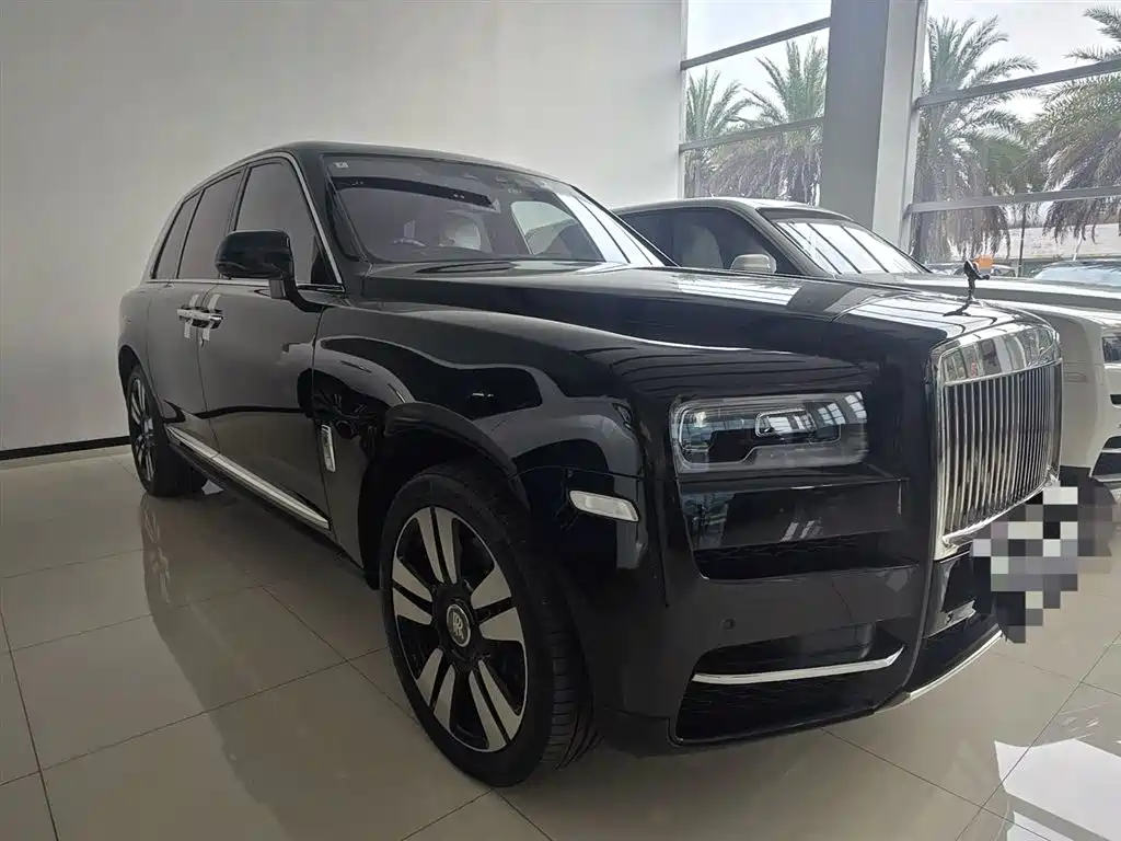 Cullinan 2024 five-seater version купить на сайте DeffCars
