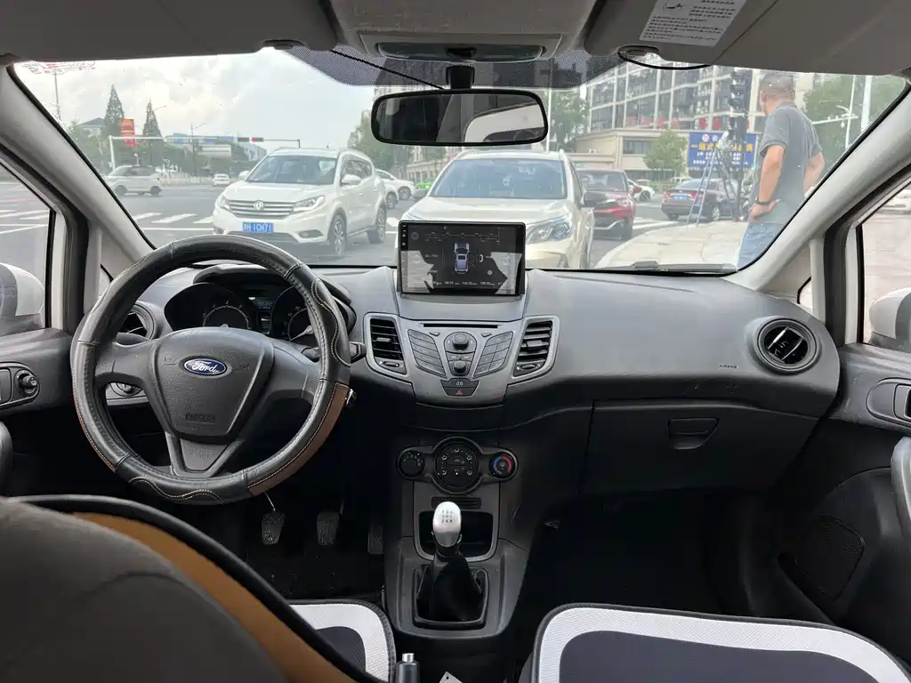 Fiesta 2013 sedan 1.5L manual style купить на сайте DeffCars