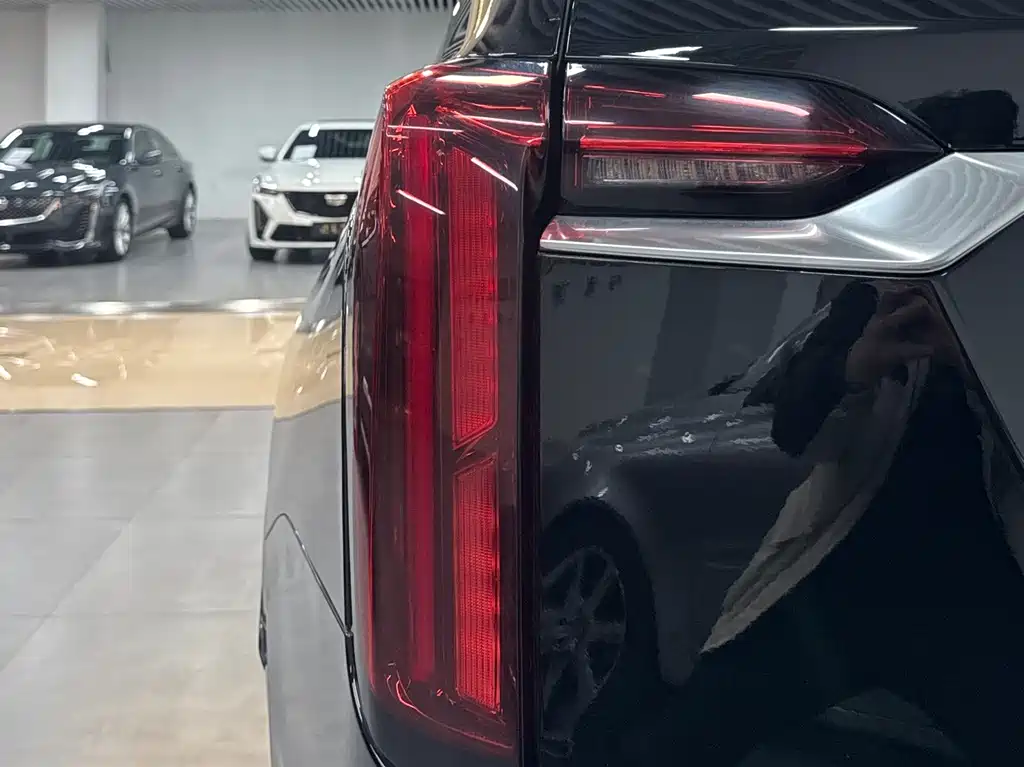 Cadillac XT6 2022 2.0T six-seat four-wheel drive luxury model купить на сайте DeffCars