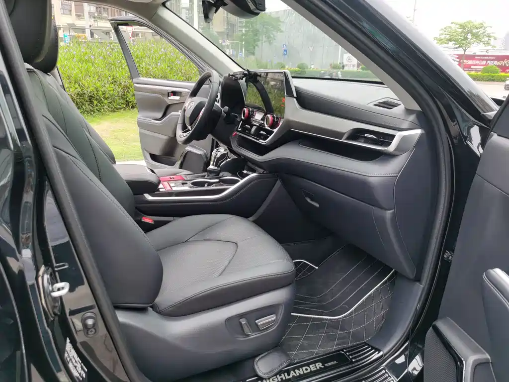 Highlander 2024 2.5L intelligent electric hybrid dual-engine two-wheel drive premium version 7 seats купить на сайте DeffCars