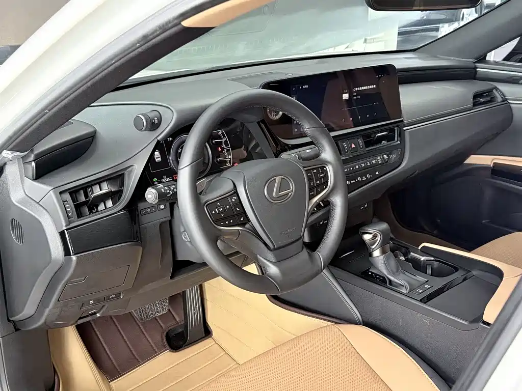Lexus ES 2022 300h Excellence Edition купить на сайте DeffCars