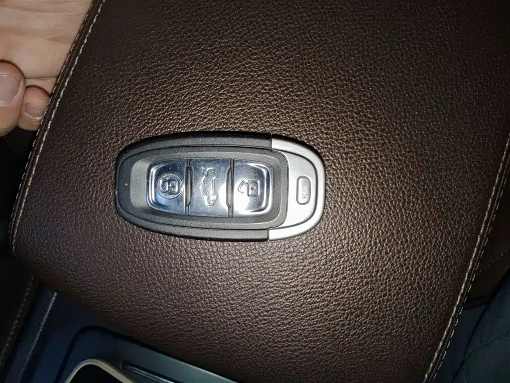 Hongqi H7 2018 2.0T Elite Edition купить на сайте DeffCars