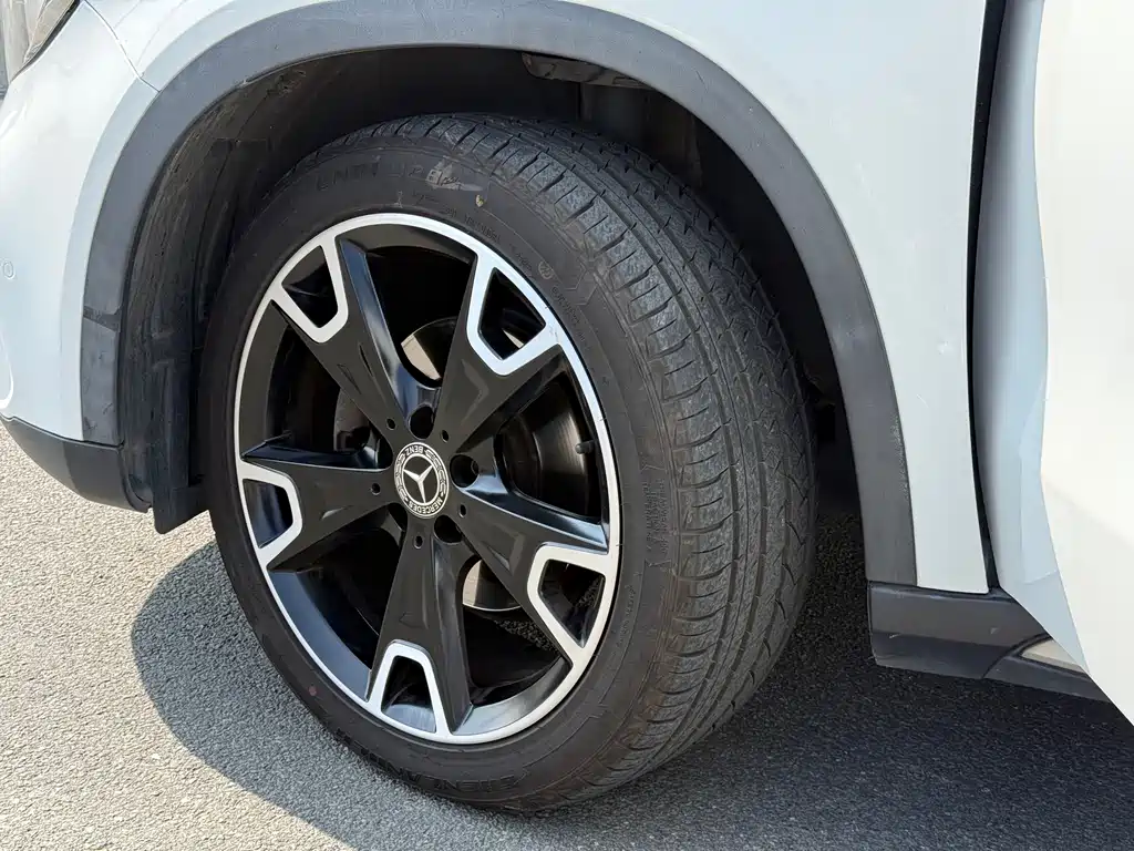 Mercedes-Benz GLA 2017 GLA 220 4MATIC Fashion Model купить на сайте DeffCars